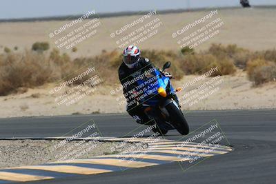 media/Mar-28-2022-Superbike Trackdays (Mon) [[b8603d0f67]]/Open Track Time/Turn 16/